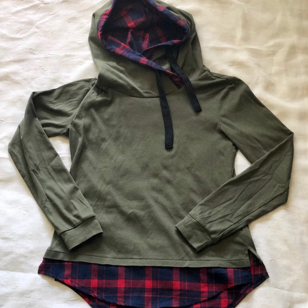 DOUBLE LAYER HOODED SWEATSHIRT